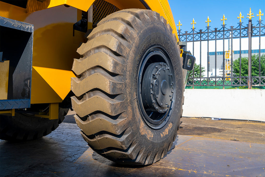 HWS212H large road roller. Please contact customer service for pricing details.