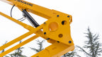 16-meter self-propelled articulated boom lift platform. Please contact customer service for pricing details.