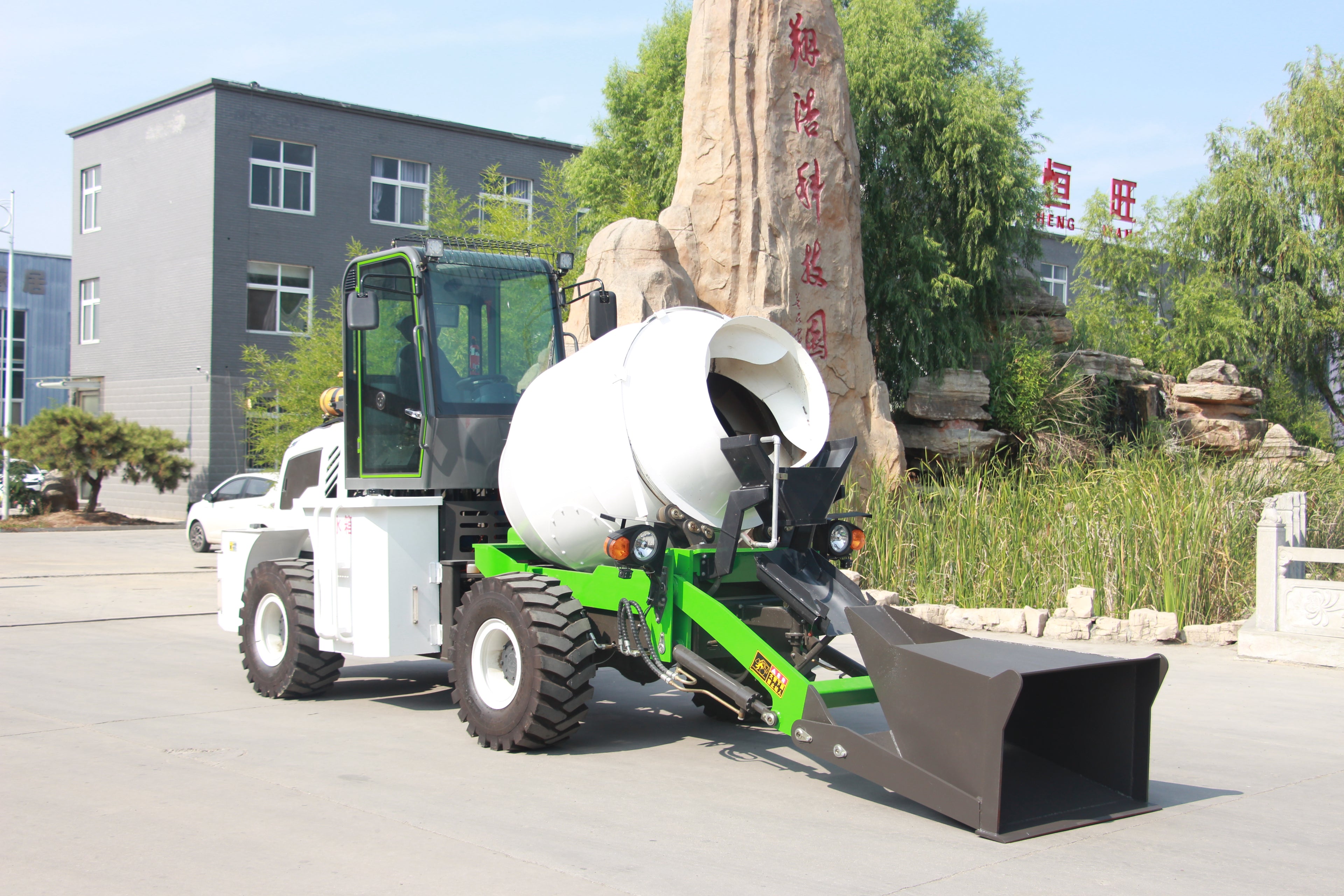 HWJB120 loading trolley. Please contact customer service for pricing details.