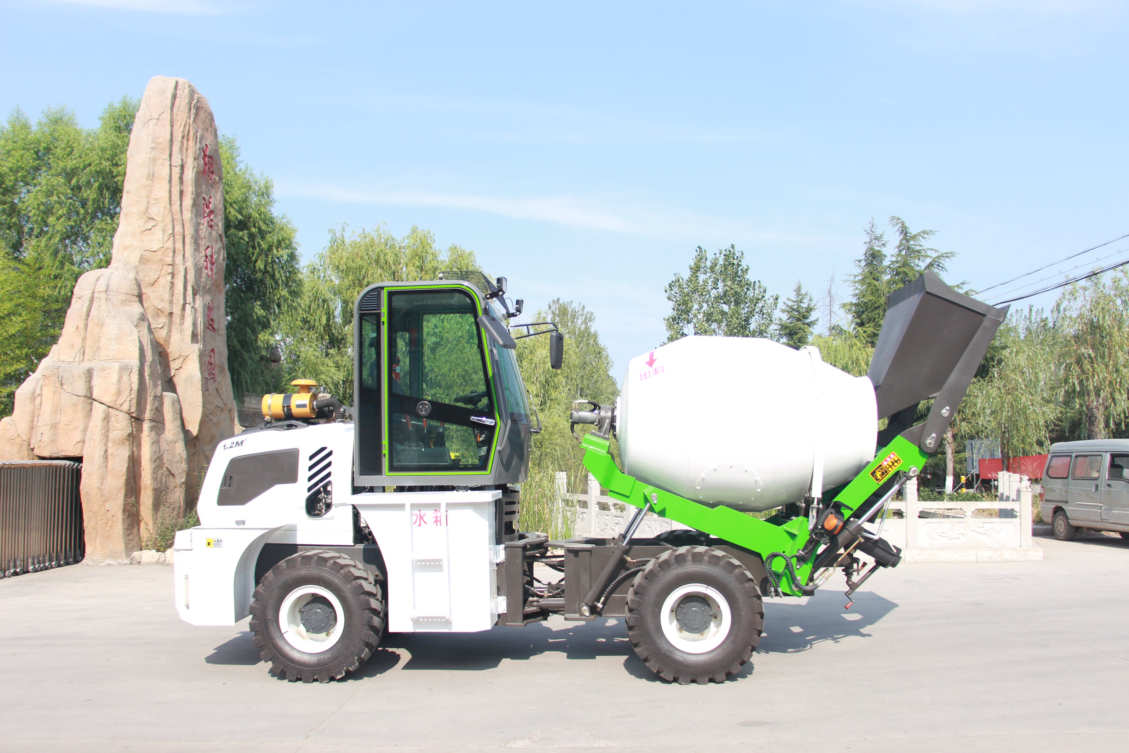 HWJB120 loading trolley. Please contact customer service for pricing details.